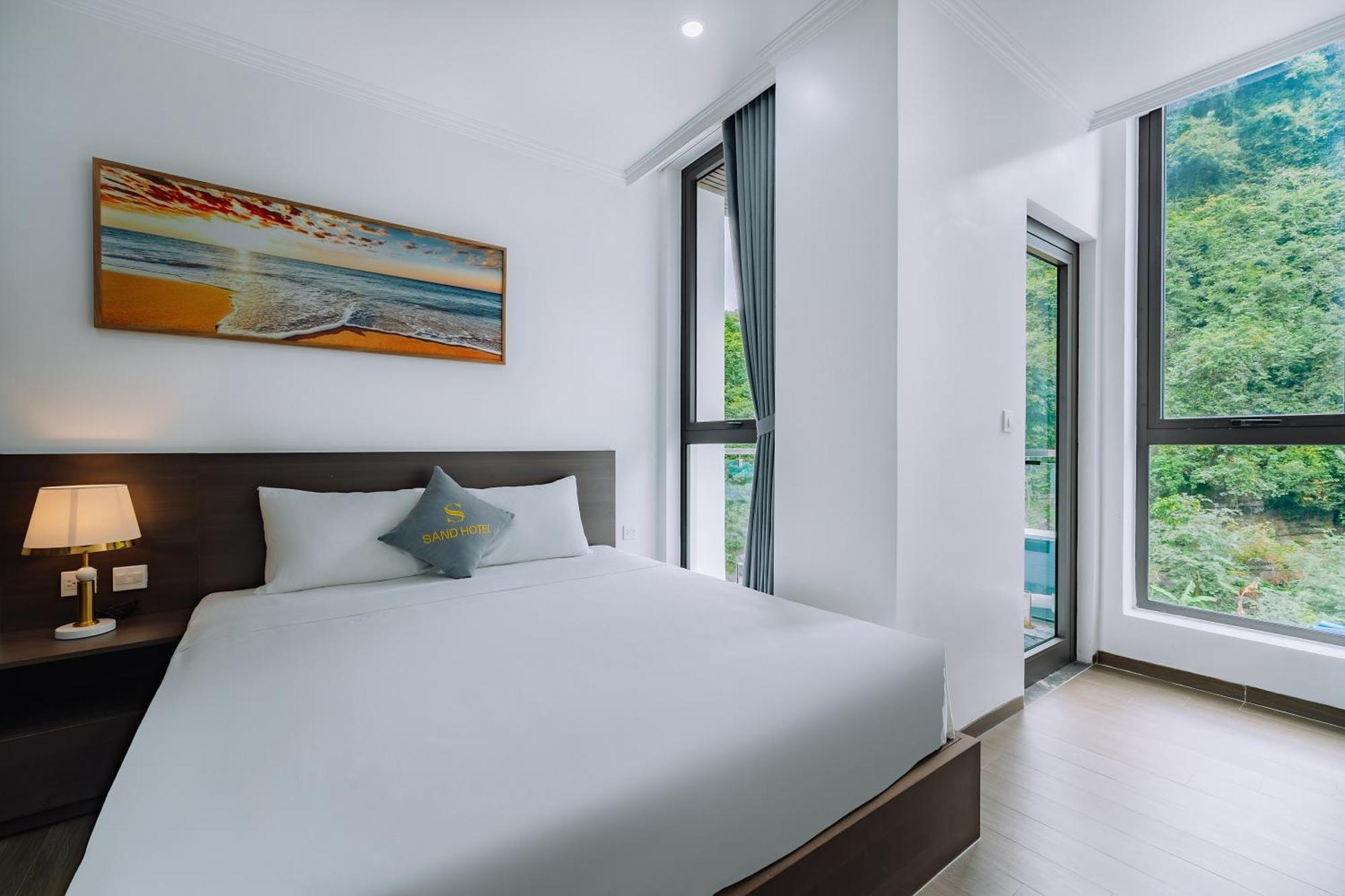 Sand Hotel Cat Ba Island Екстериор снимка
