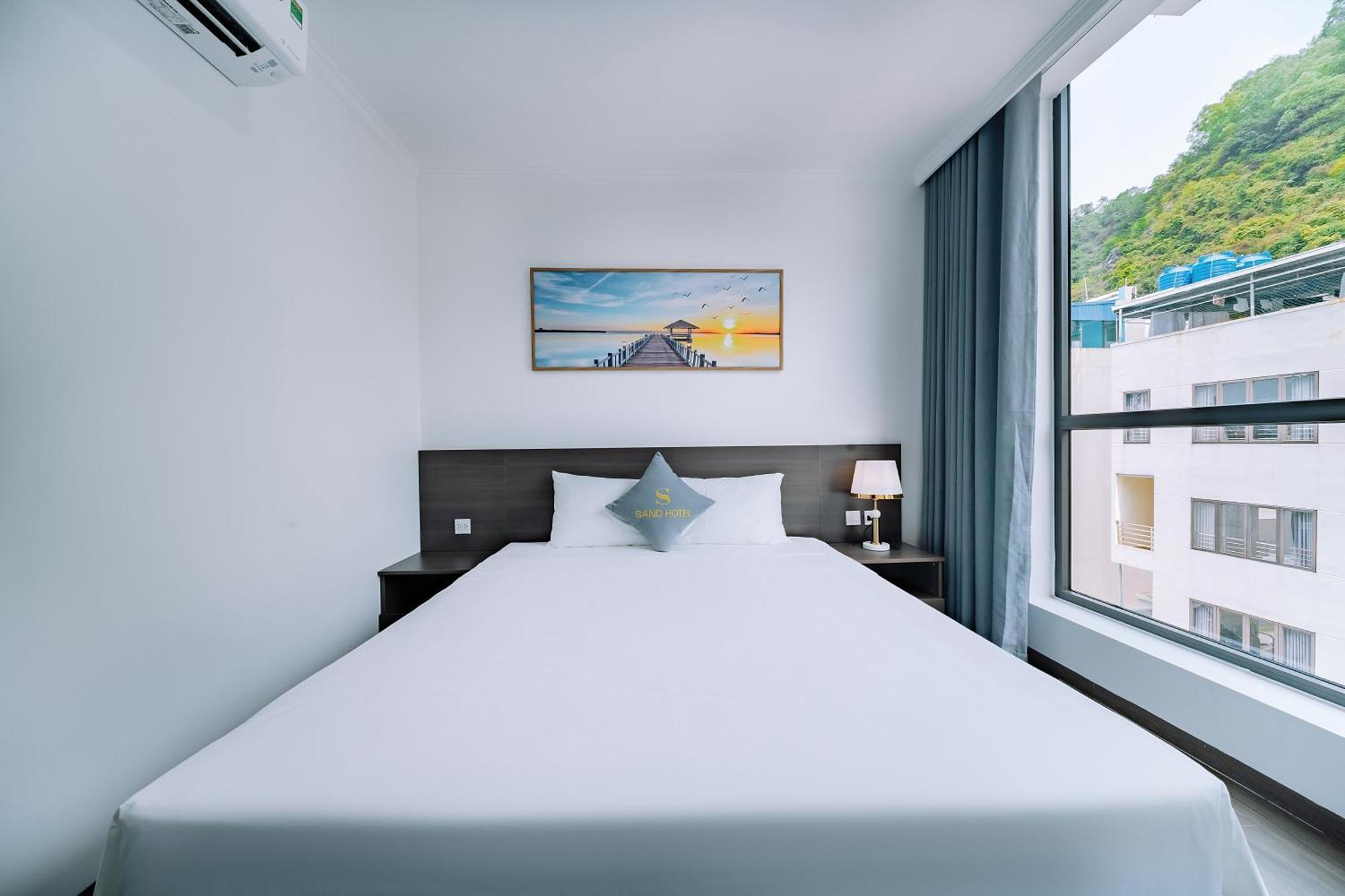Sand Hotel Cat Ba Island Екстериор снимка