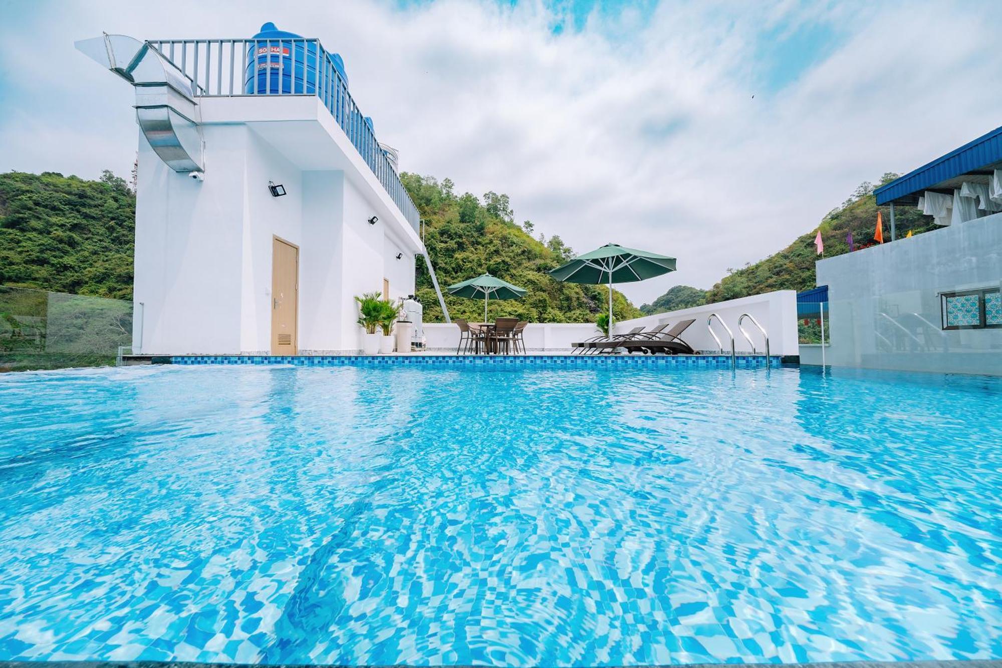 Sand Hotel Cat Ba Island Екстериор снимка
